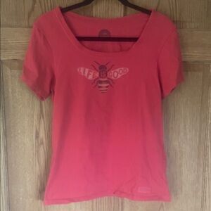Life Is Good Women's Coral Bee Tee